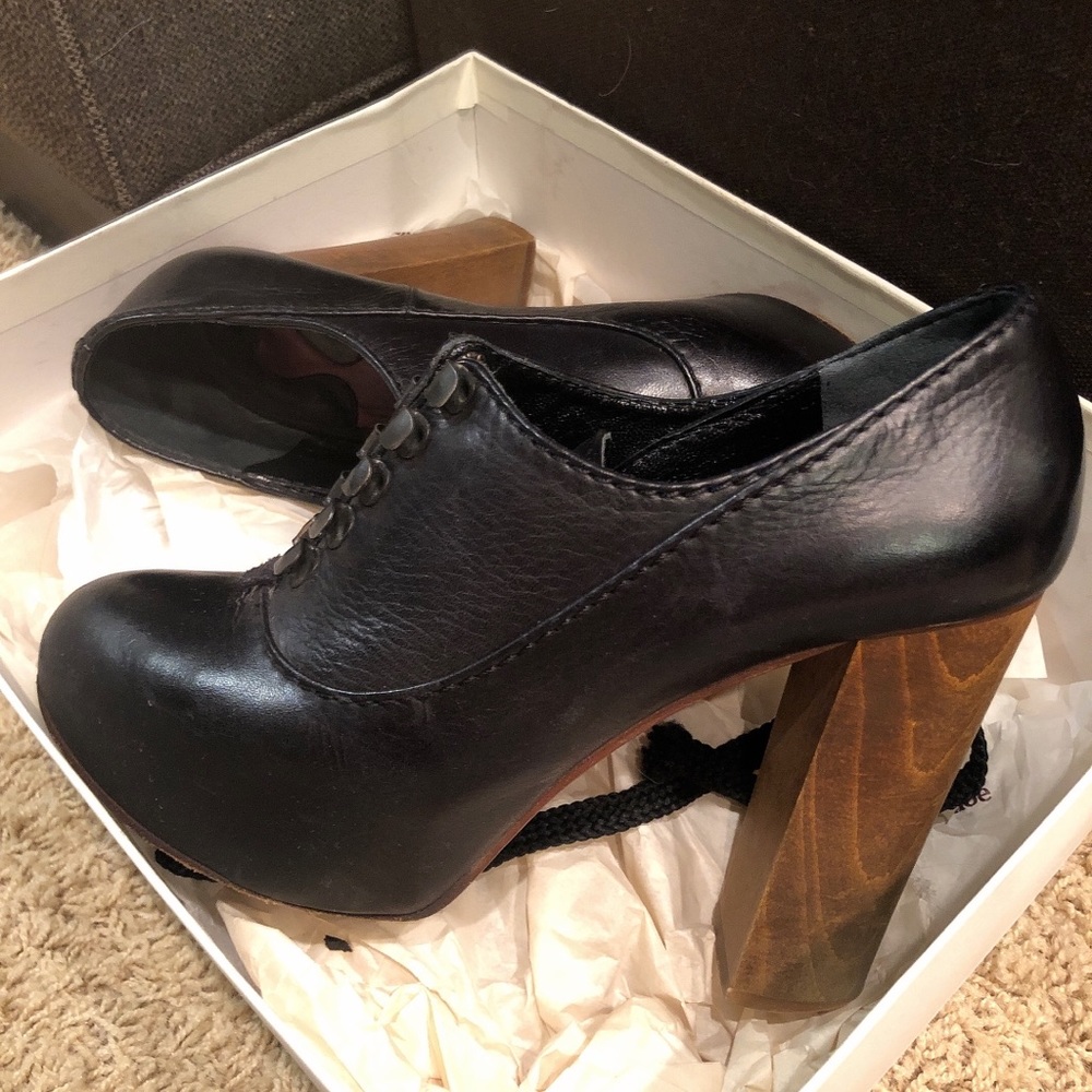 Chloe leather bootie vintage